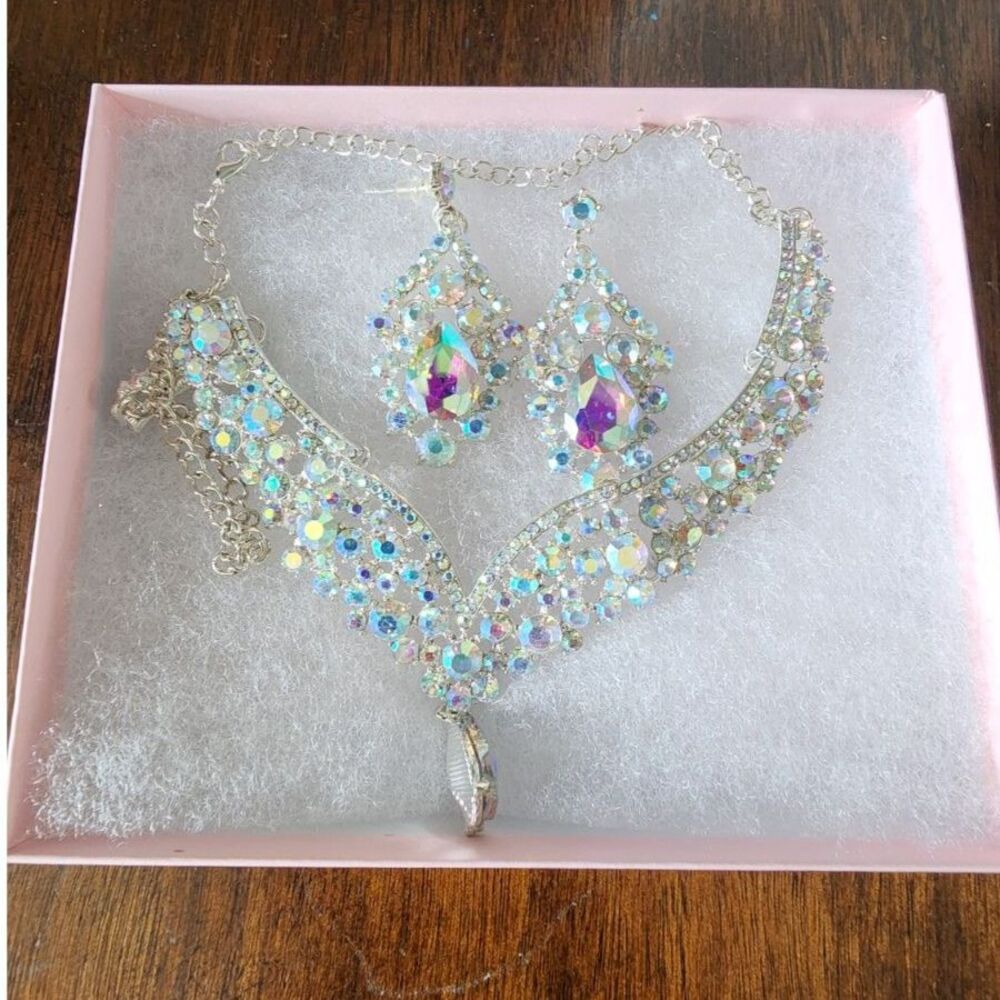 Beautiful AB Faux Jewels & Rhinestone Necklace and Earrings Set Wedding Prom